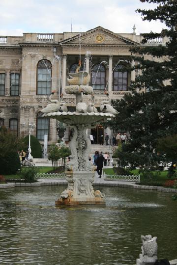 Dolmabahçe Sarayi 010.JPG